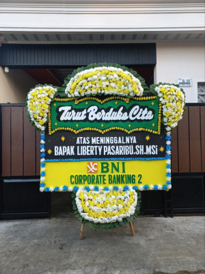 Papan Bunga Duka di Wongkaditi Timur