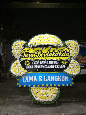 Papan Bunga Duka di Wongkaditi Timur